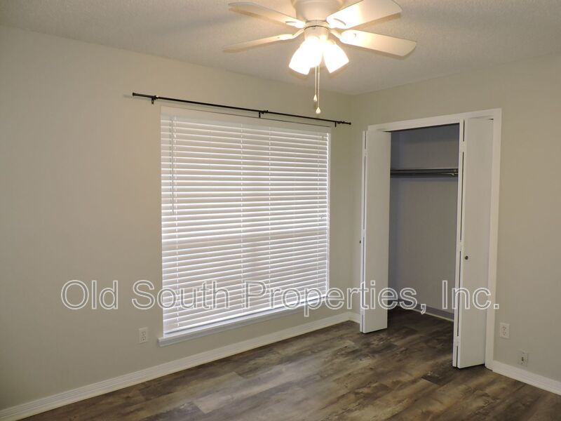 Nice home in Charter Oaks property image
