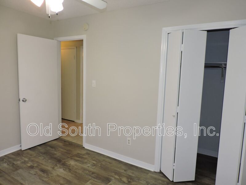 Nice home in Charter Oaks property image