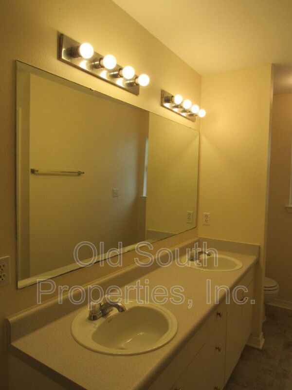 Convenient to NAS & Corry! property image
