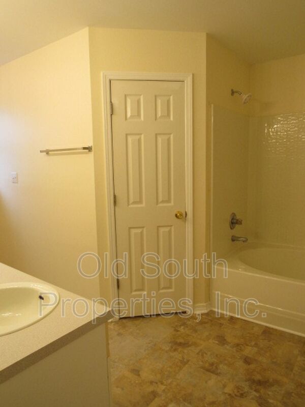 Convenient to NAS & Corry! property image