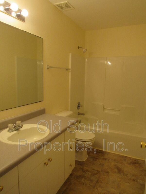 Convenient to NAS & Corry! property image