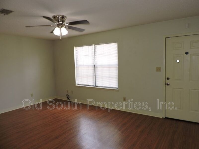 Easy access to shopping, interstate & Navy Federal complex! property image