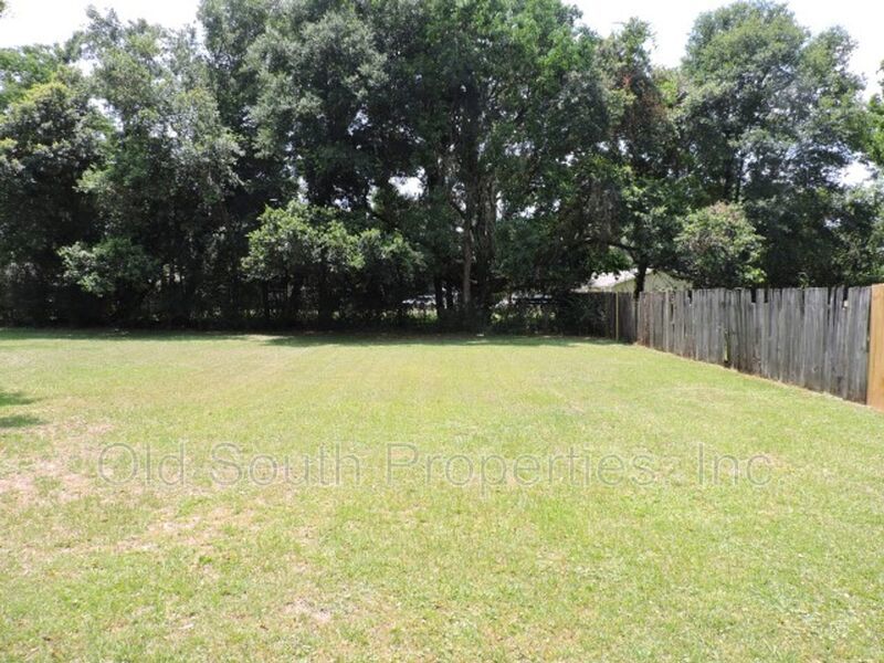 Easy access to shopping, interstate & Navy Federal complex! property image