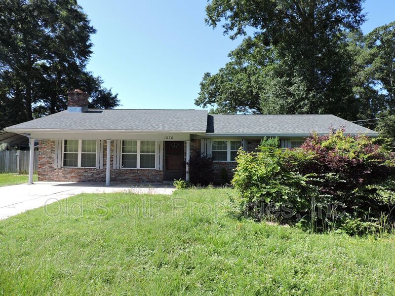 Convenient to Navy Federal complex & interstate! property image