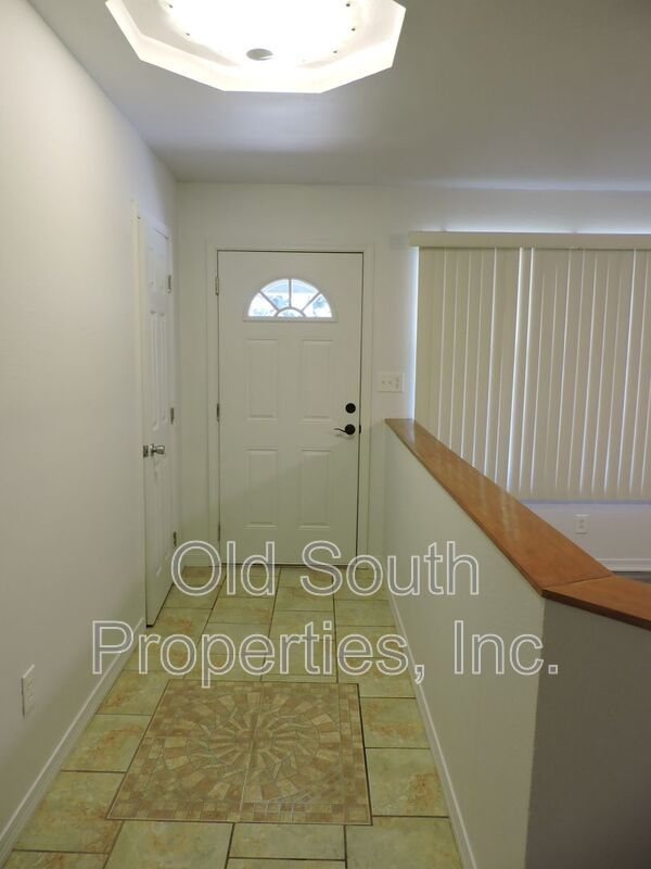 Convenient to Navy Federal complex & interstate! property image