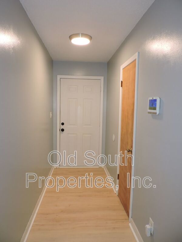 Easy access to Whiting Field! property image