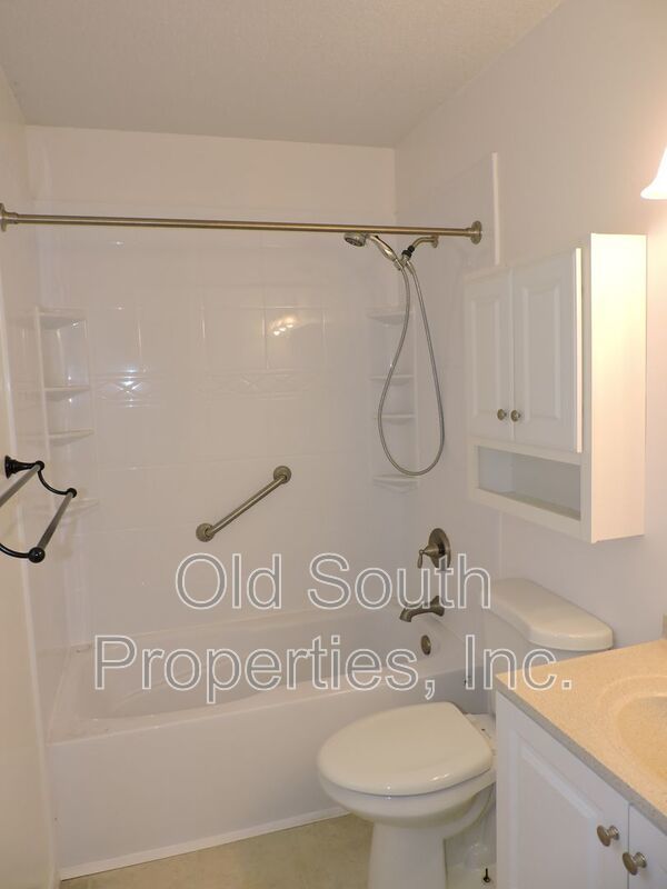 Easy access to Whiting Field! property image