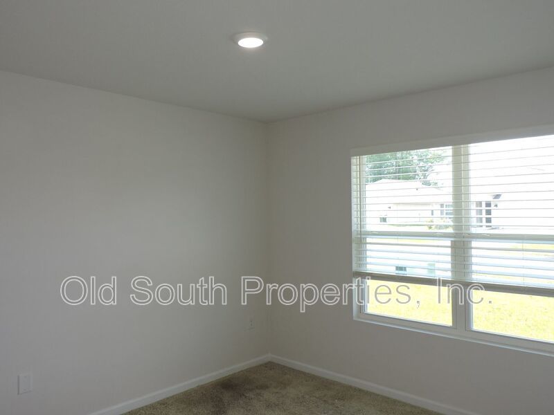 Easy access to shopping, interstate & Navy Federal complex! property image