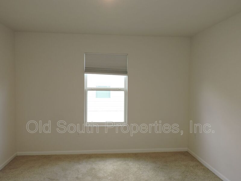 Easy access to shopping, interstate & Navy Federal complex! property image