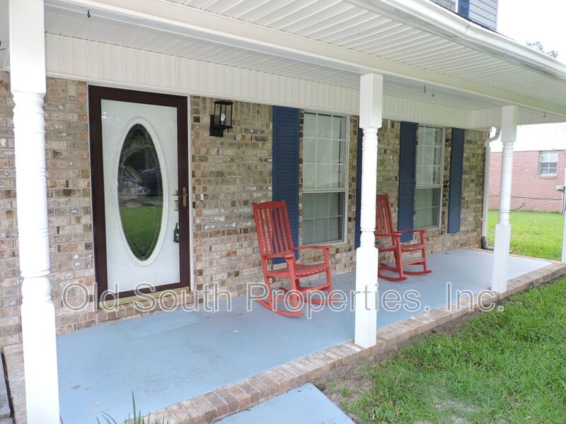 Northeast convenience! property image