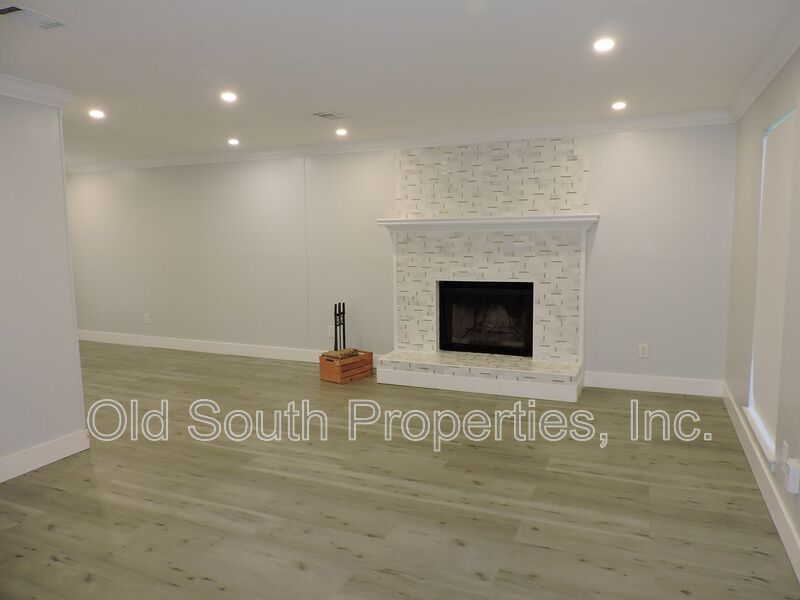Northeast convenience! property image