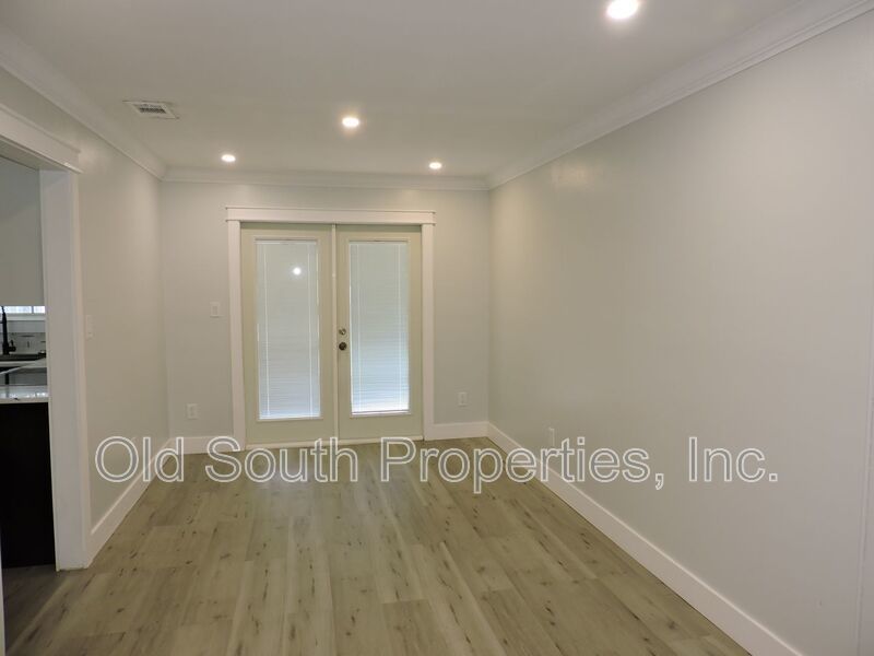 Northeast convenience! property image