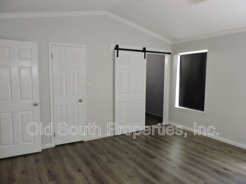 Northeast convenience! property image