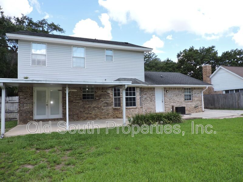 Northeast convenience! property image