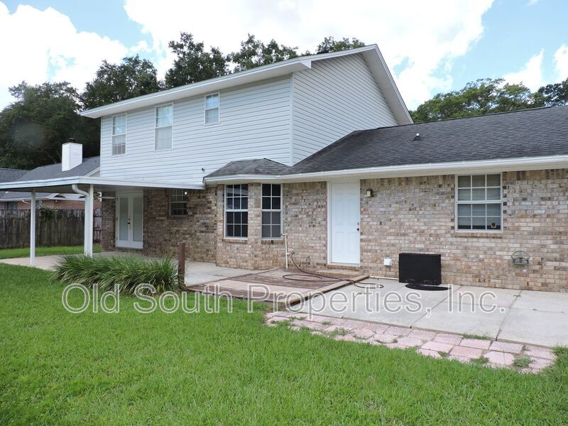 Northeast convenience! property image