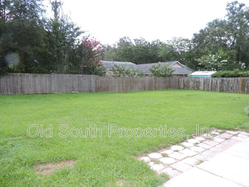Northeast convenience! property image