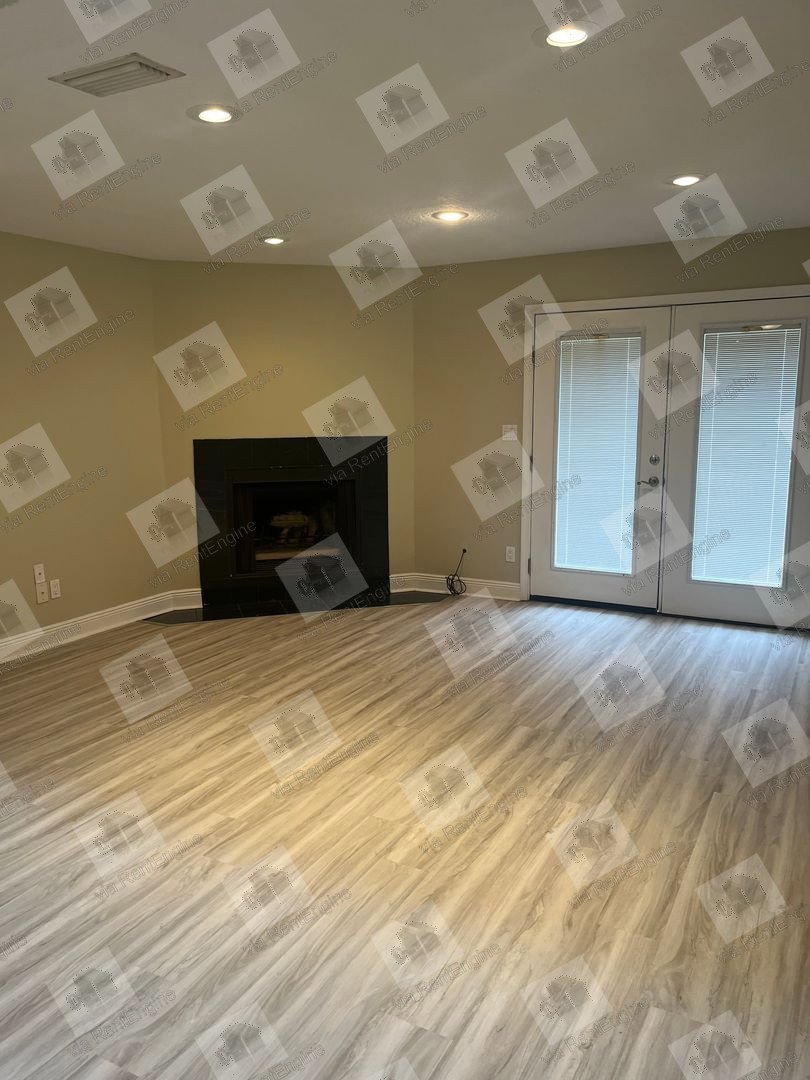 Beautiful Northeast Townhome! property image