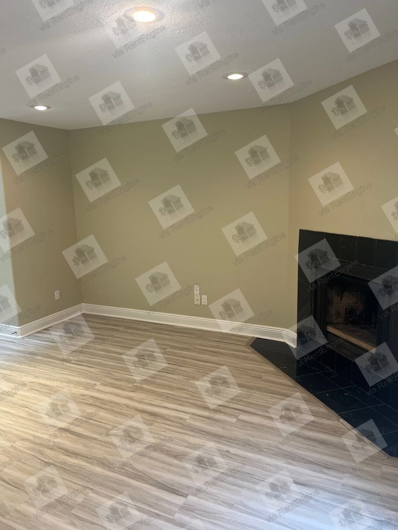 Beautiful Northeast Townhome! property image