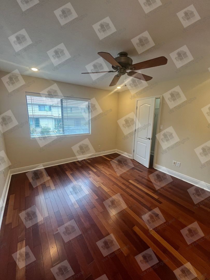 Beautiful Northeast Townhome! property image