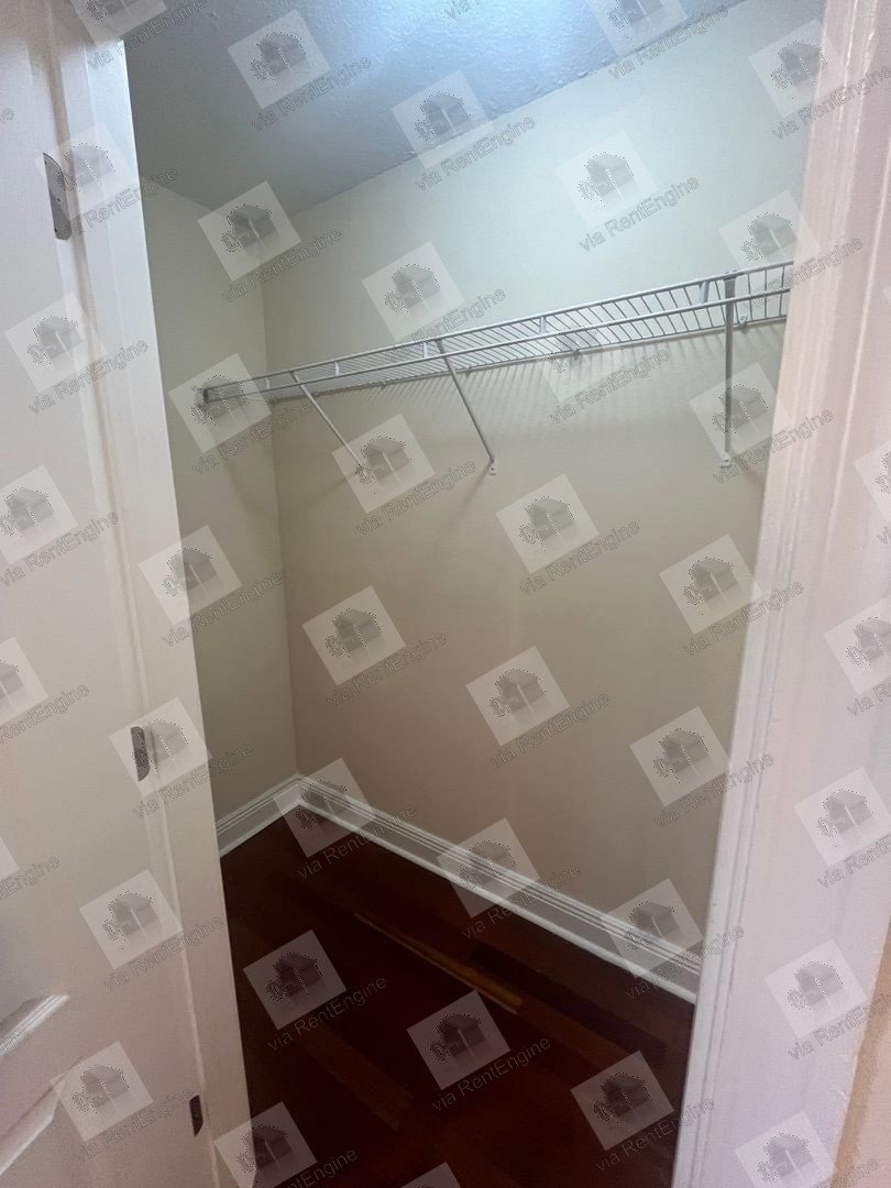 Beautiful Northeast Townhome! property image