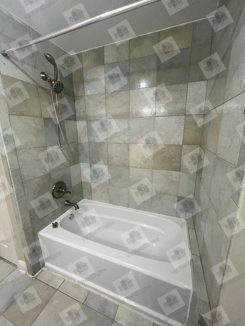 Beautiful Northeast Townhome! property image