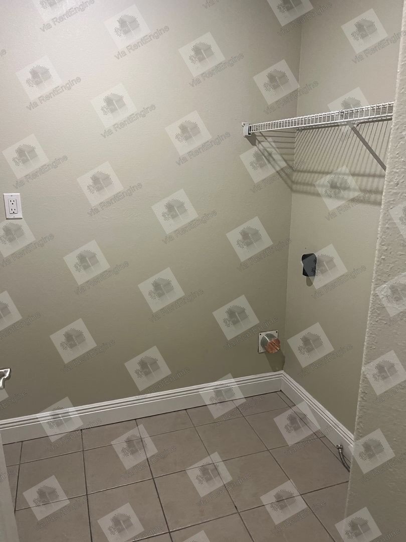Beautiful Northeast Townhome! property image