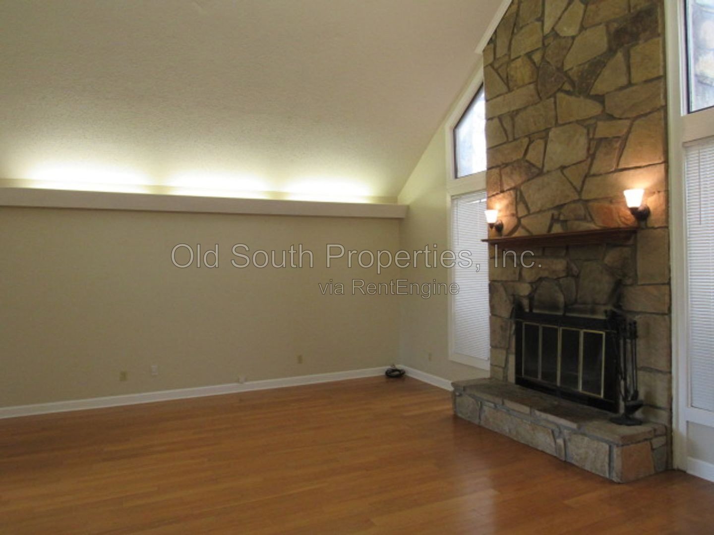 Easy access to interstate, bases & shopping! property image