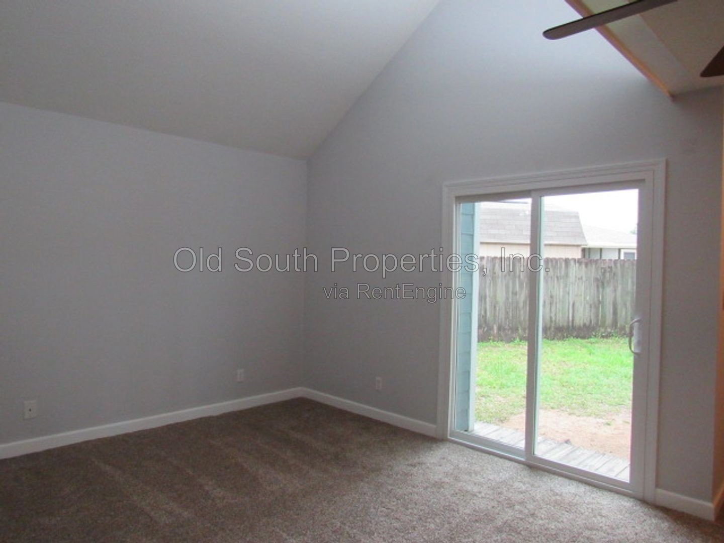 Easy access to interstate, bases & shopping! property image
