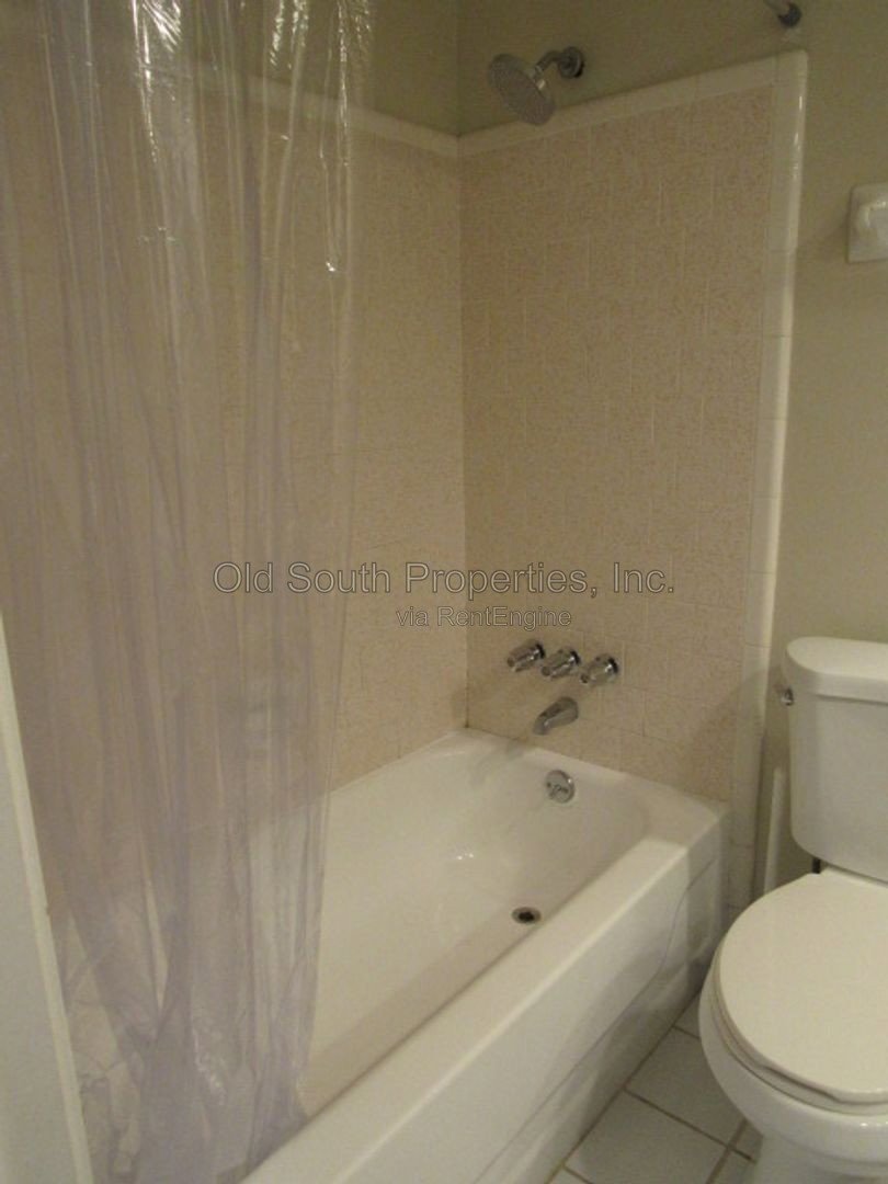 Easy access to interstate, bases & shopping! property image