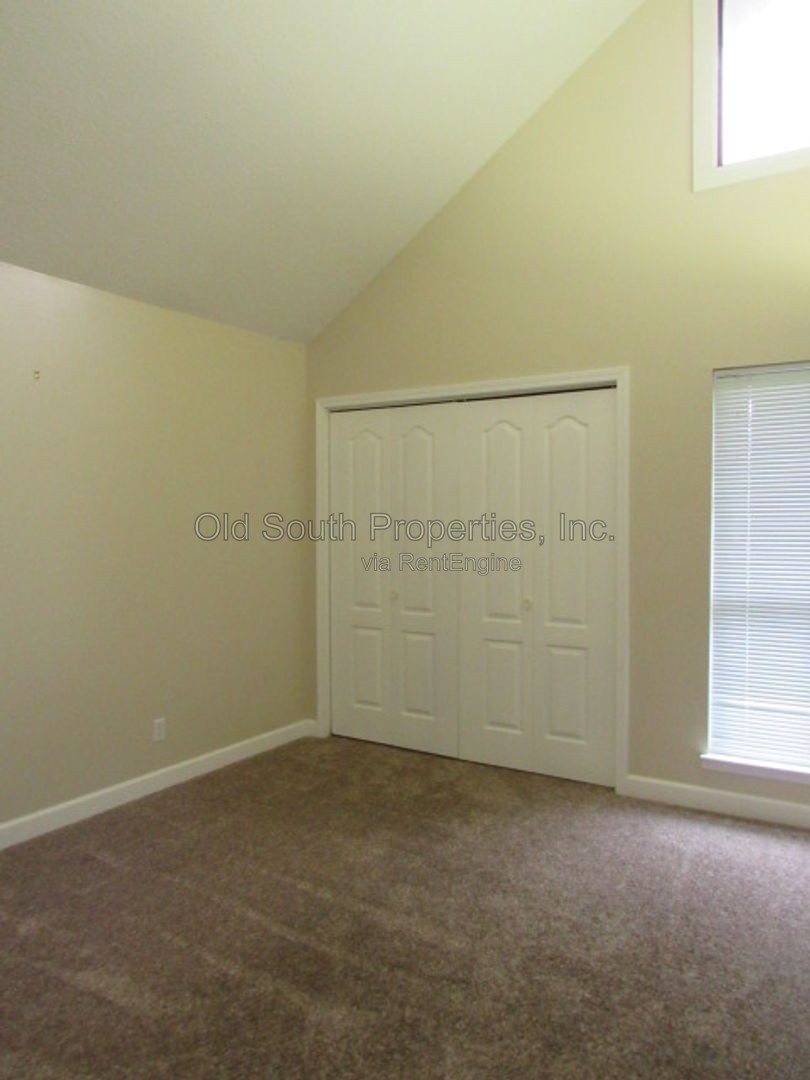 Easy access to interstate, bases & shopping! property image