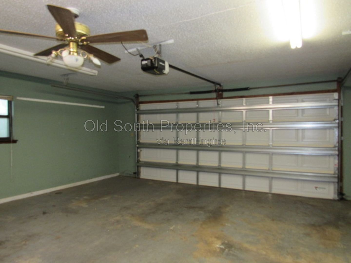 Easy access to interstate, bases & shopping! property image