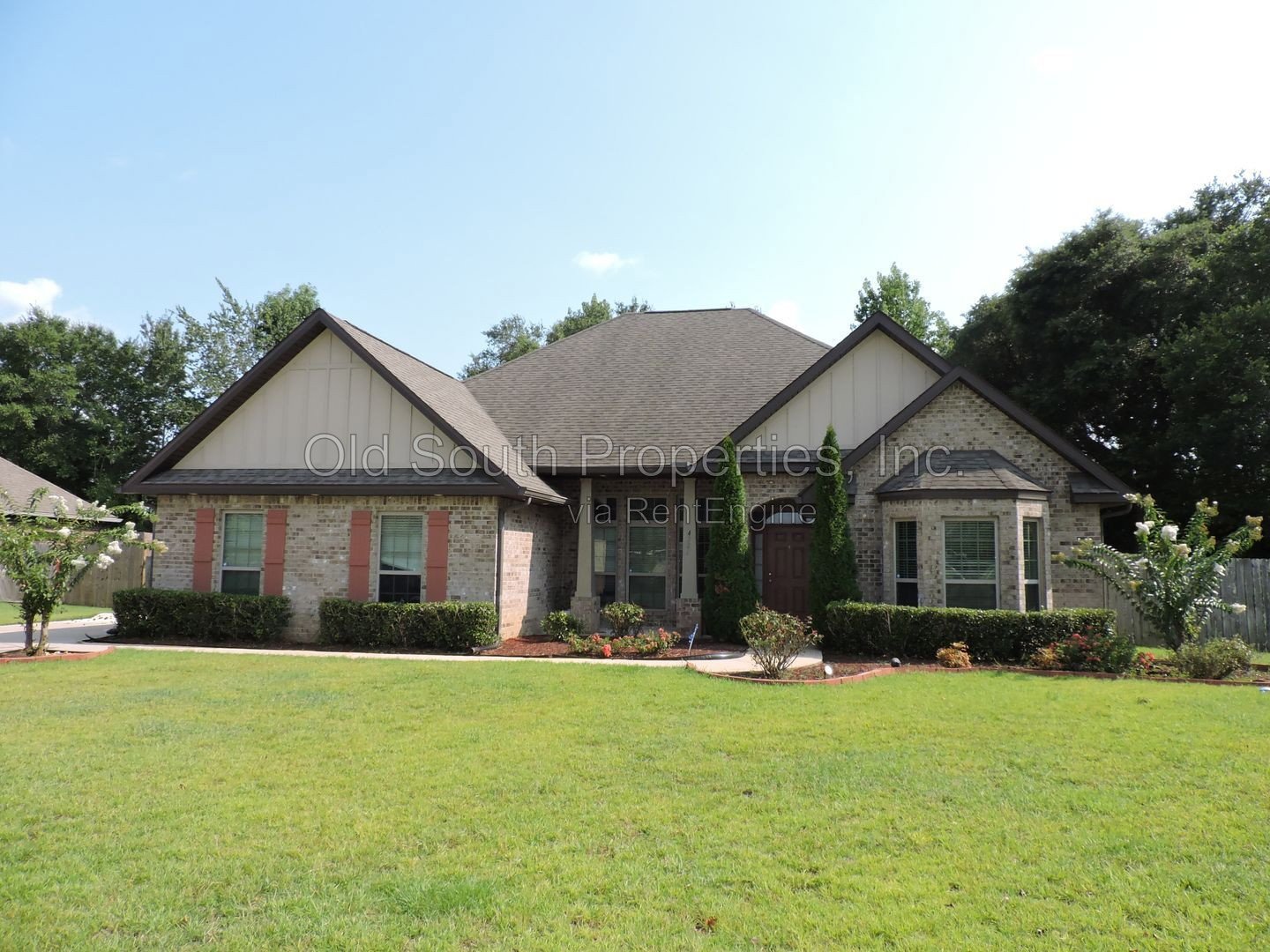 Gated community in Pace! property image