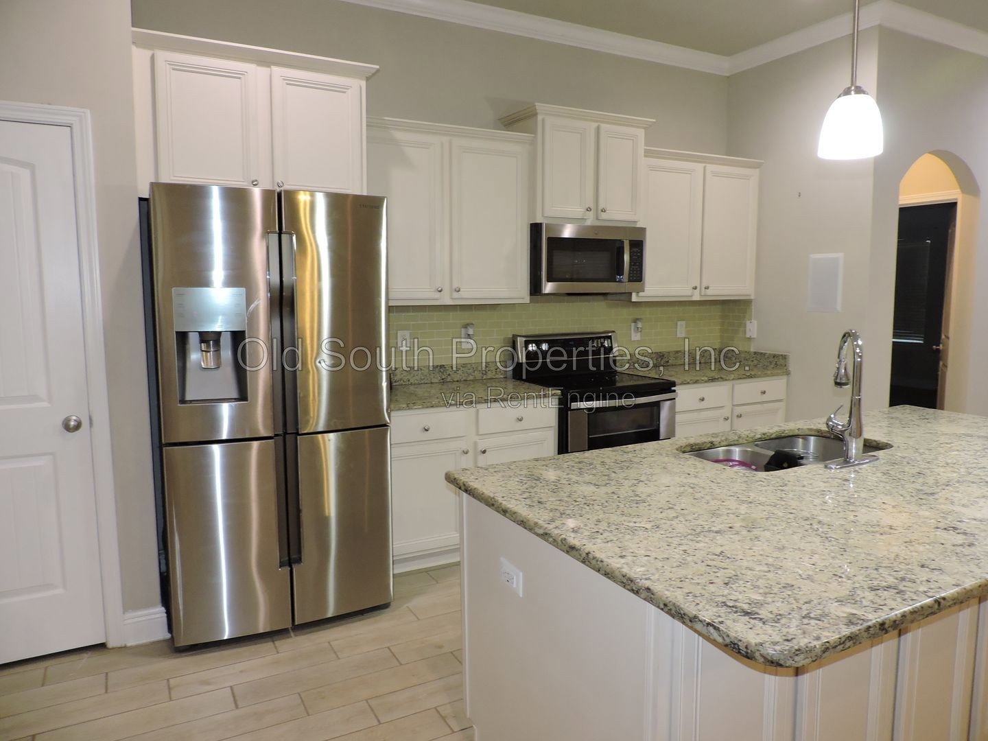 Gated community in Pace! property image