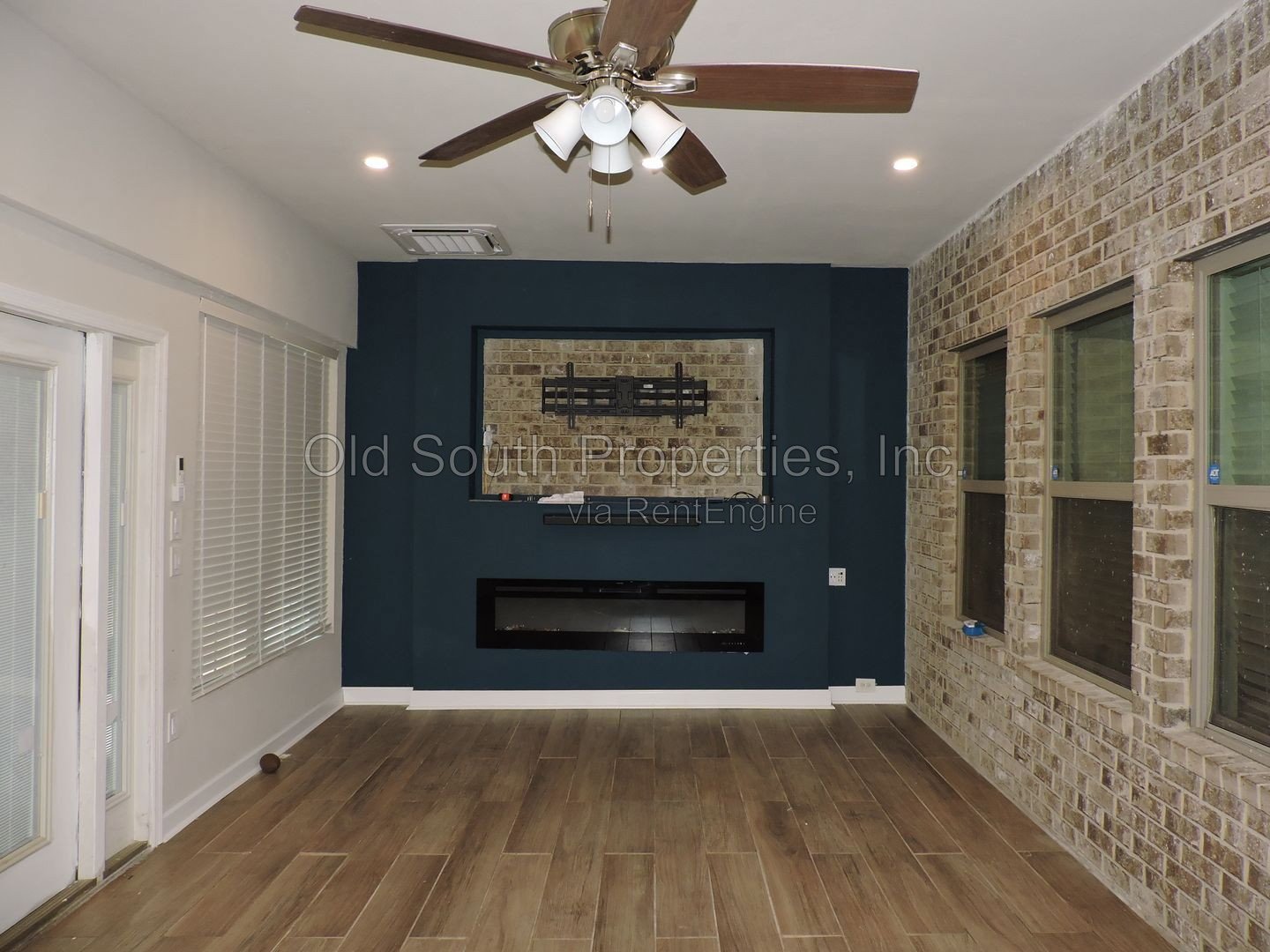Gated community in Pace! property image