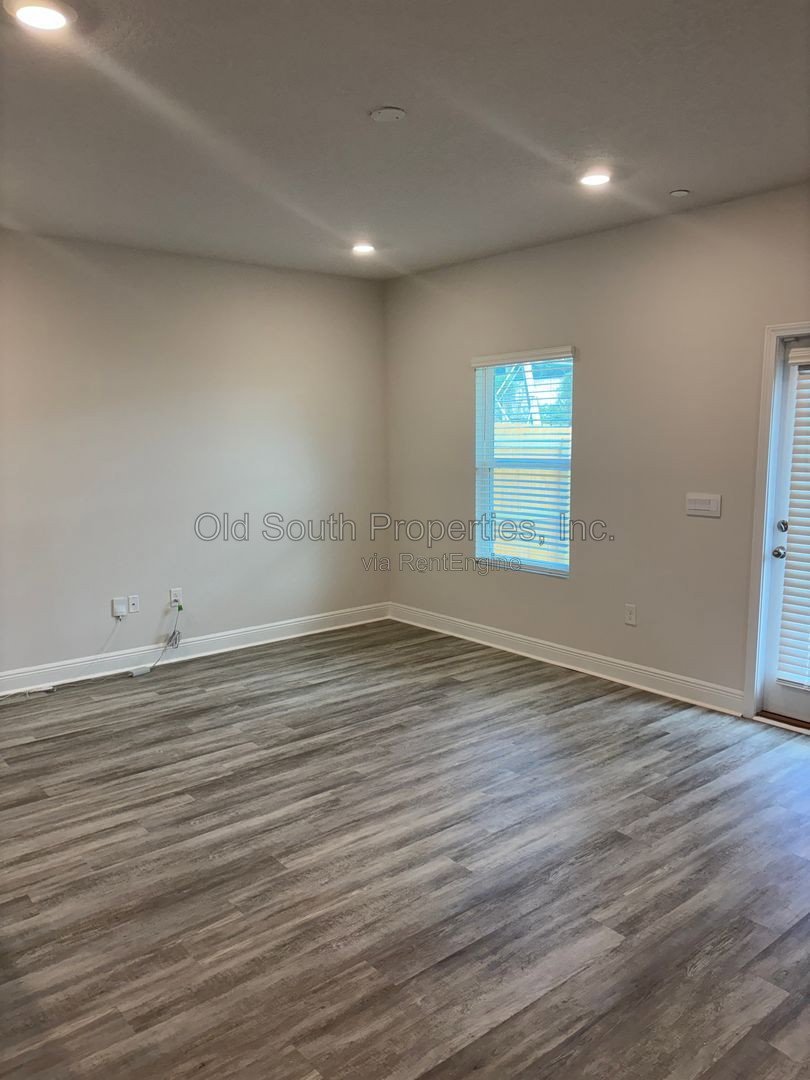Charming 3-Bedroom, 2.5-Bath Townhome – Modern & Convenient Living! property image