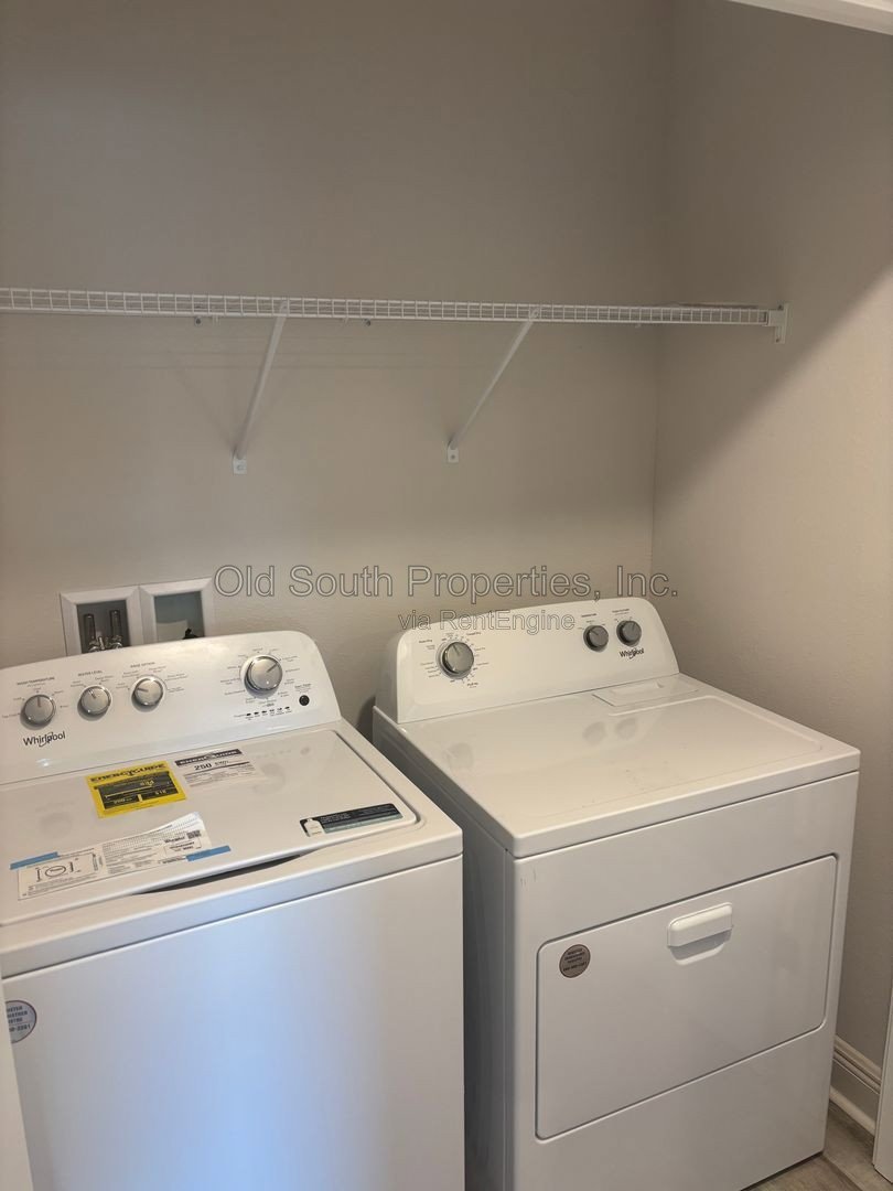 Charming 3-Bedroom, 2.5-Bath Townhome – Modern & Convenient Living! property image