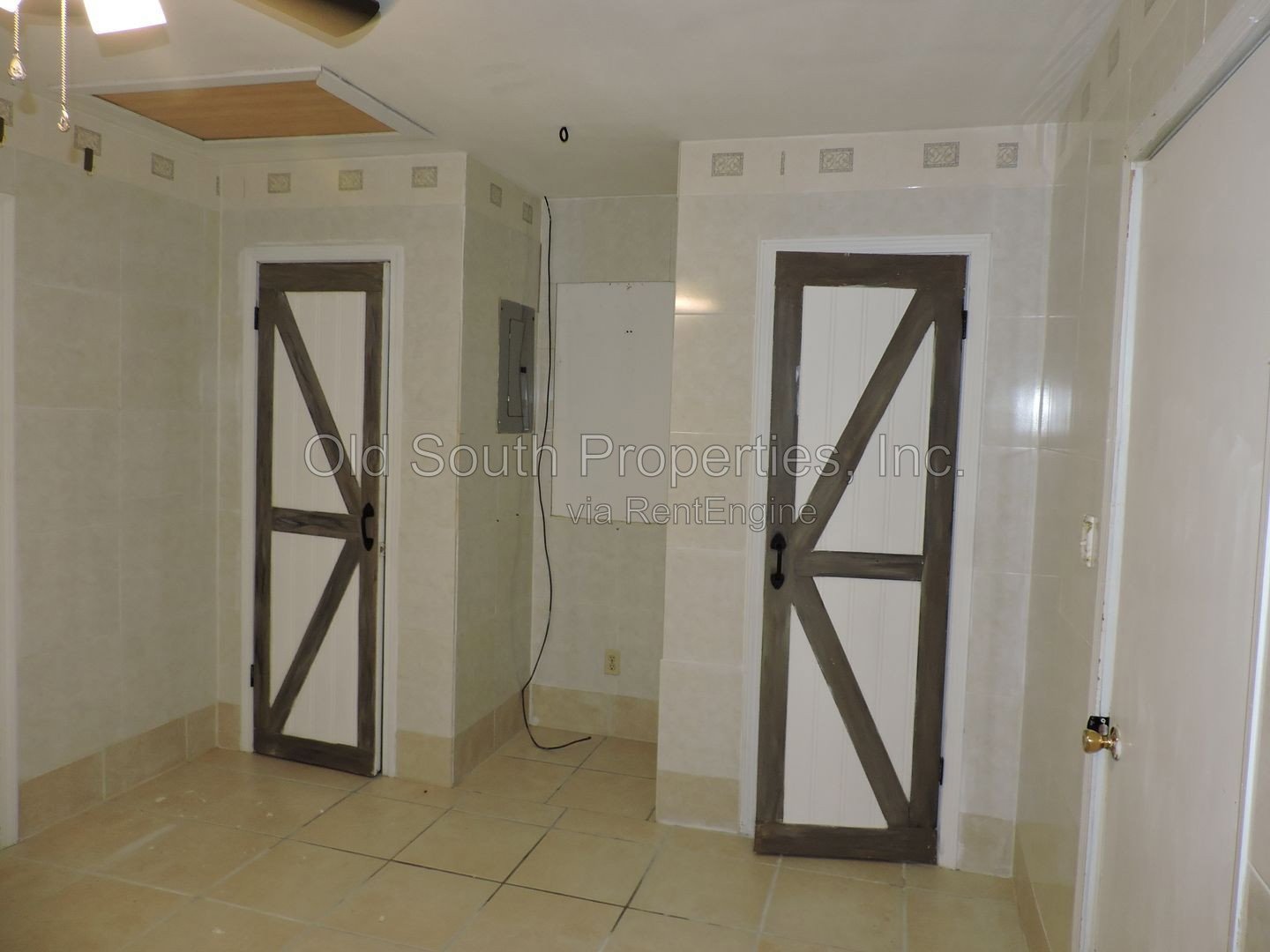 Convenient to interstate & shopping! property image