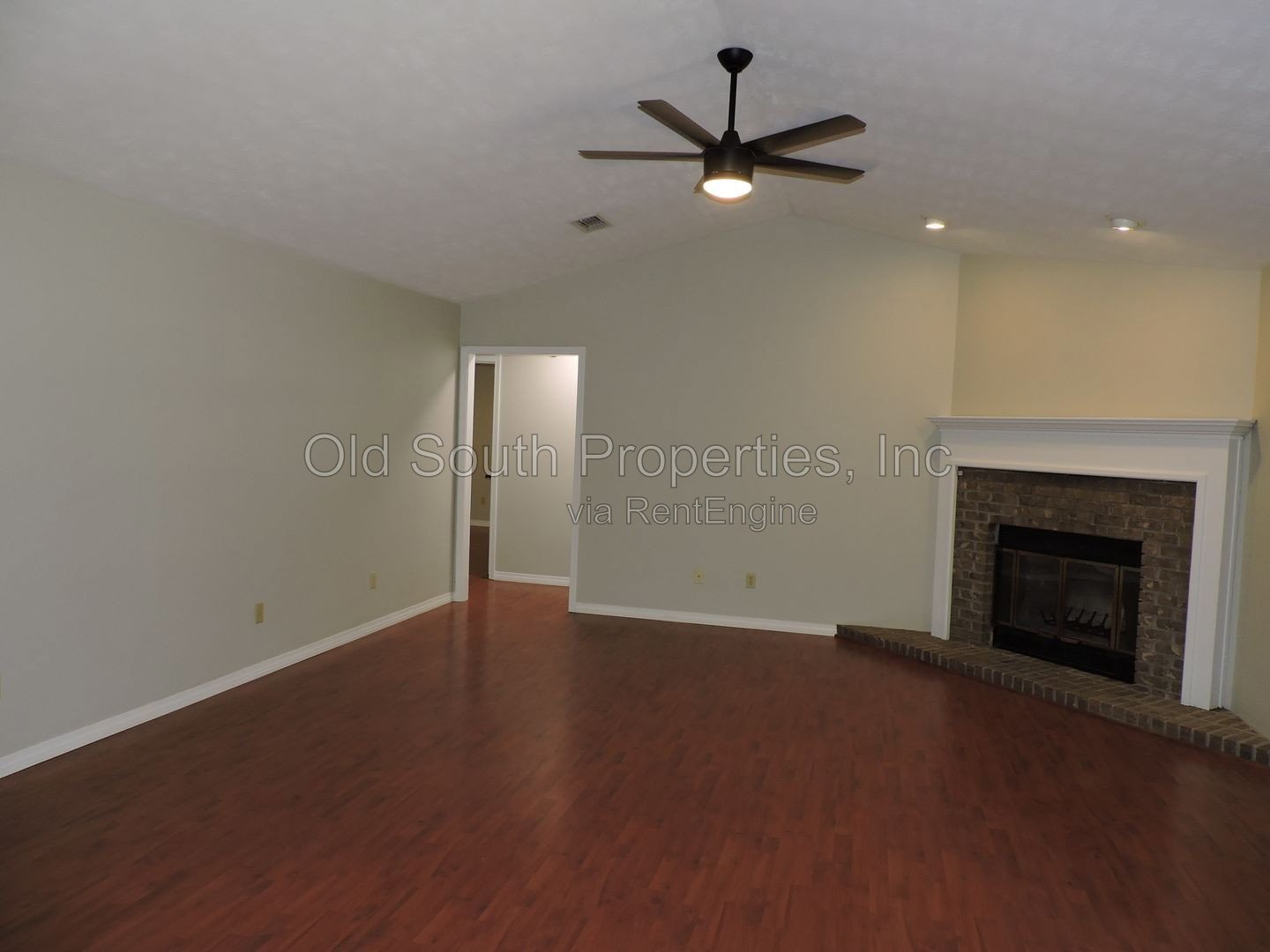 Nice home in Pace area! property image