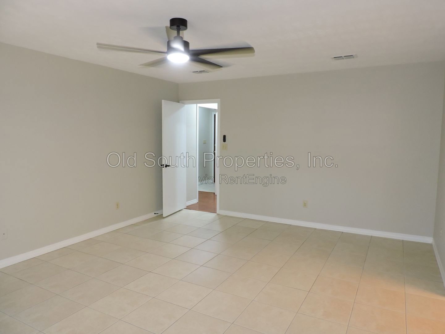 Nice home in Pace area! property image