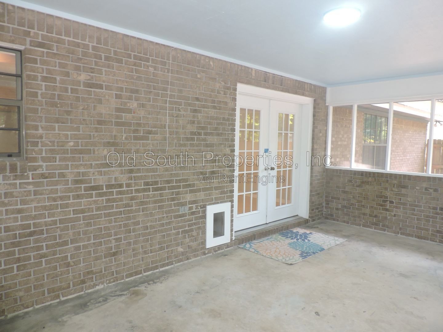 Nice home in Pace area! property image