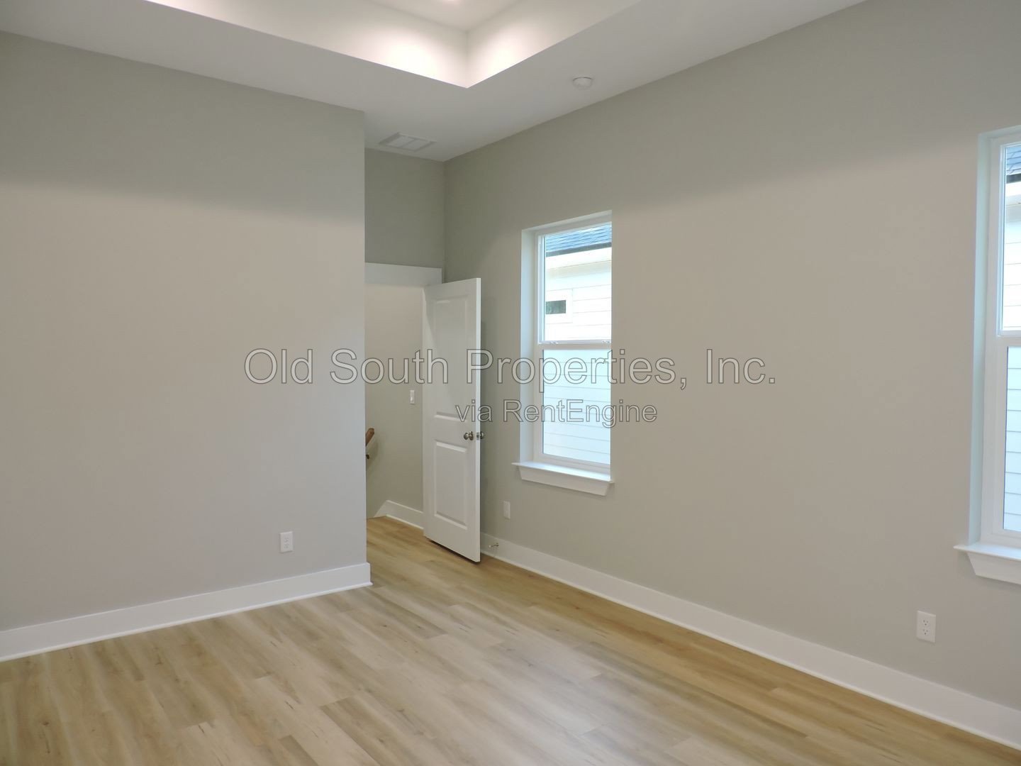 Easy access to shopping, interstate & downtown Pensacola. property image