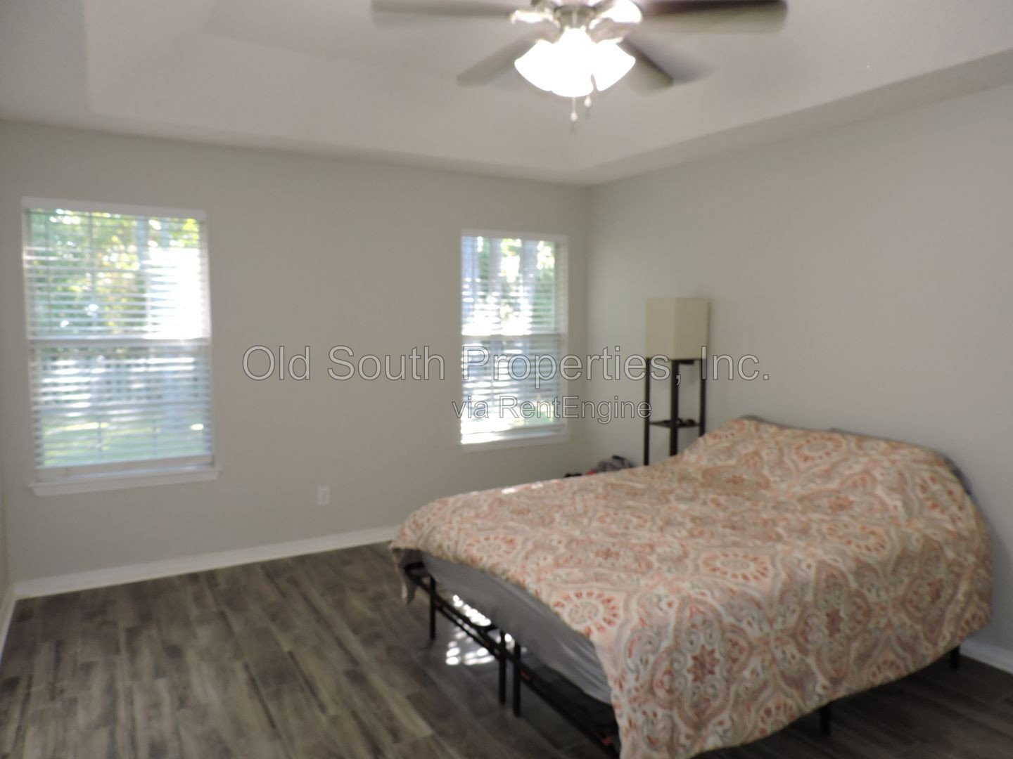 Easy access to bases & shopping! property image