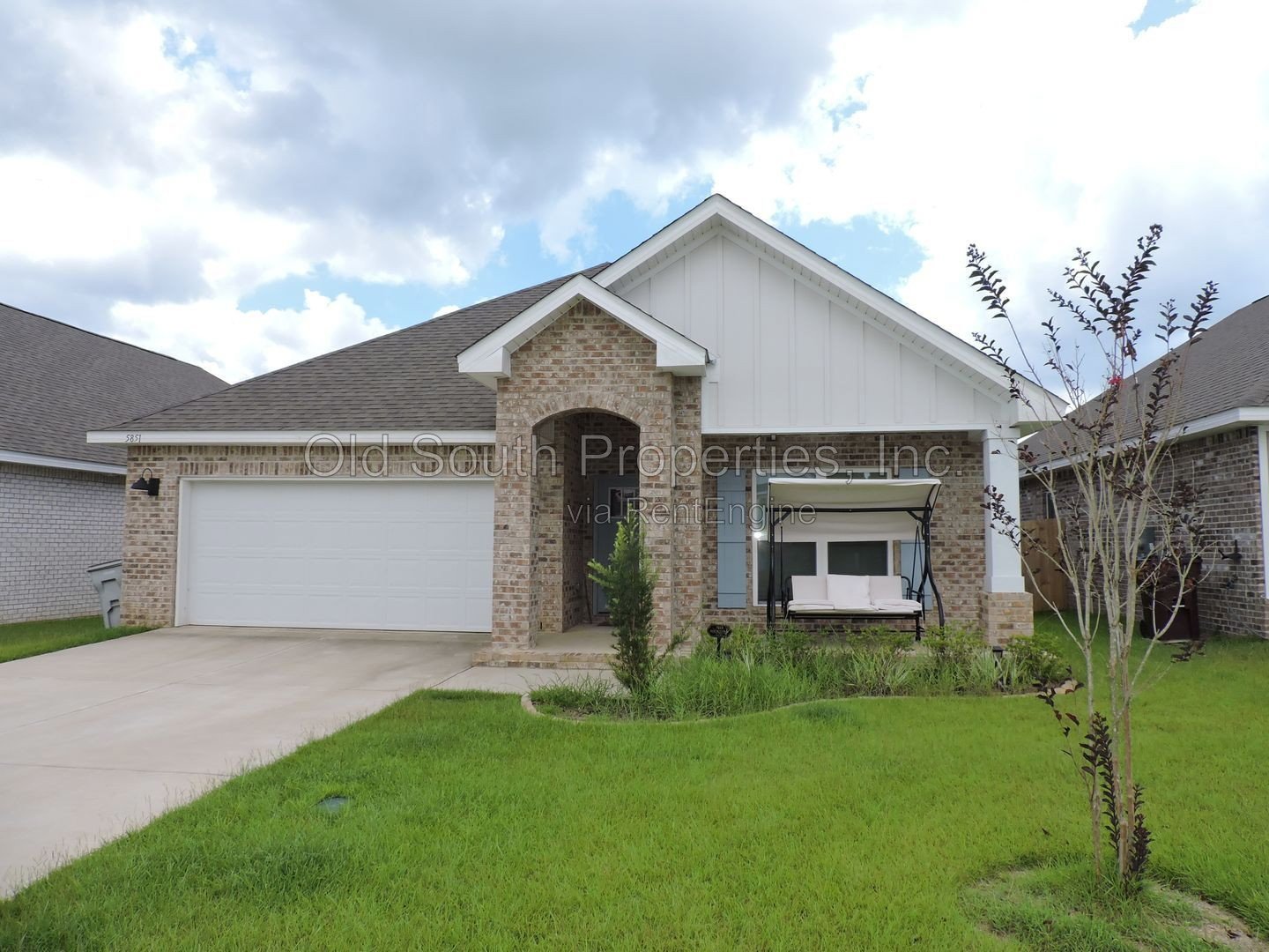 Easy access to interstate & shopping! property image