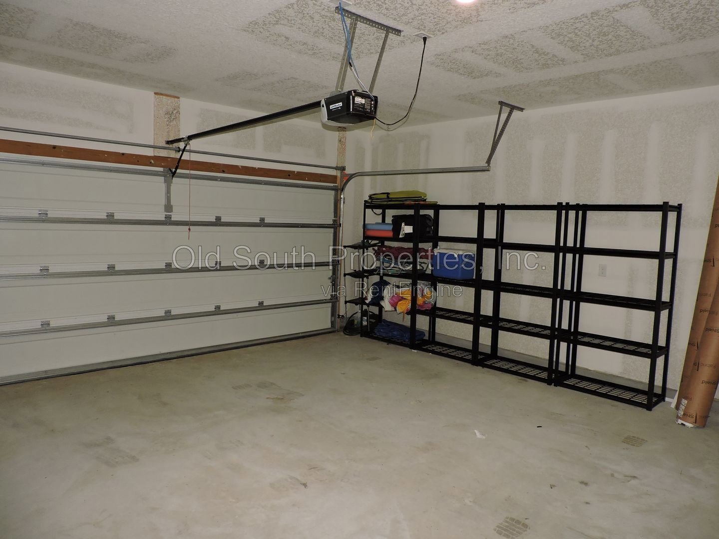 Easy access to interstate & shopping! property image
