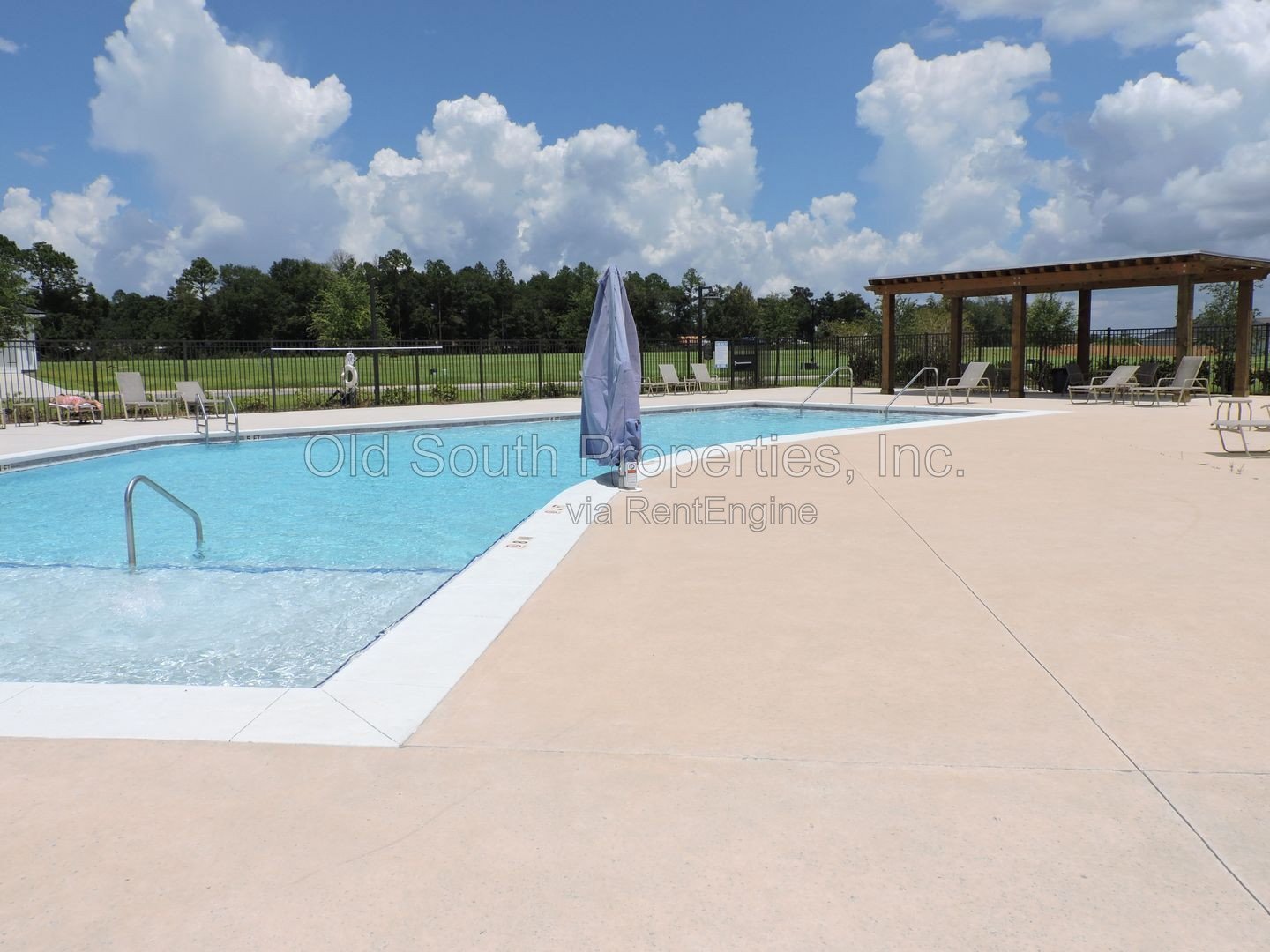 Easy access to interstate & shopping! property image