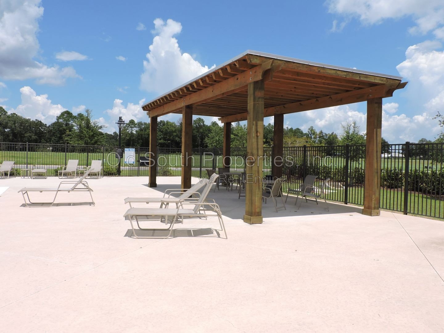 Easy access to interstate & shopping! property image