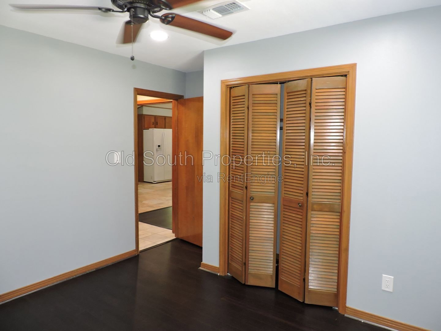 Convenient to schools, shopping & interstate! property image