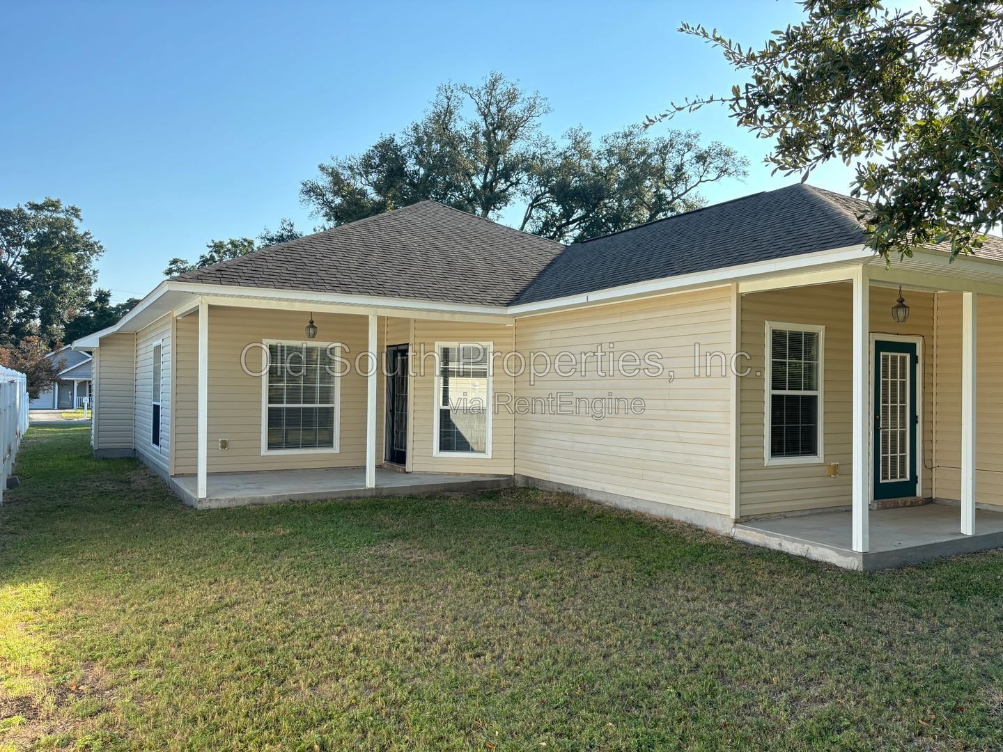 Nice home in East Hill area! property image