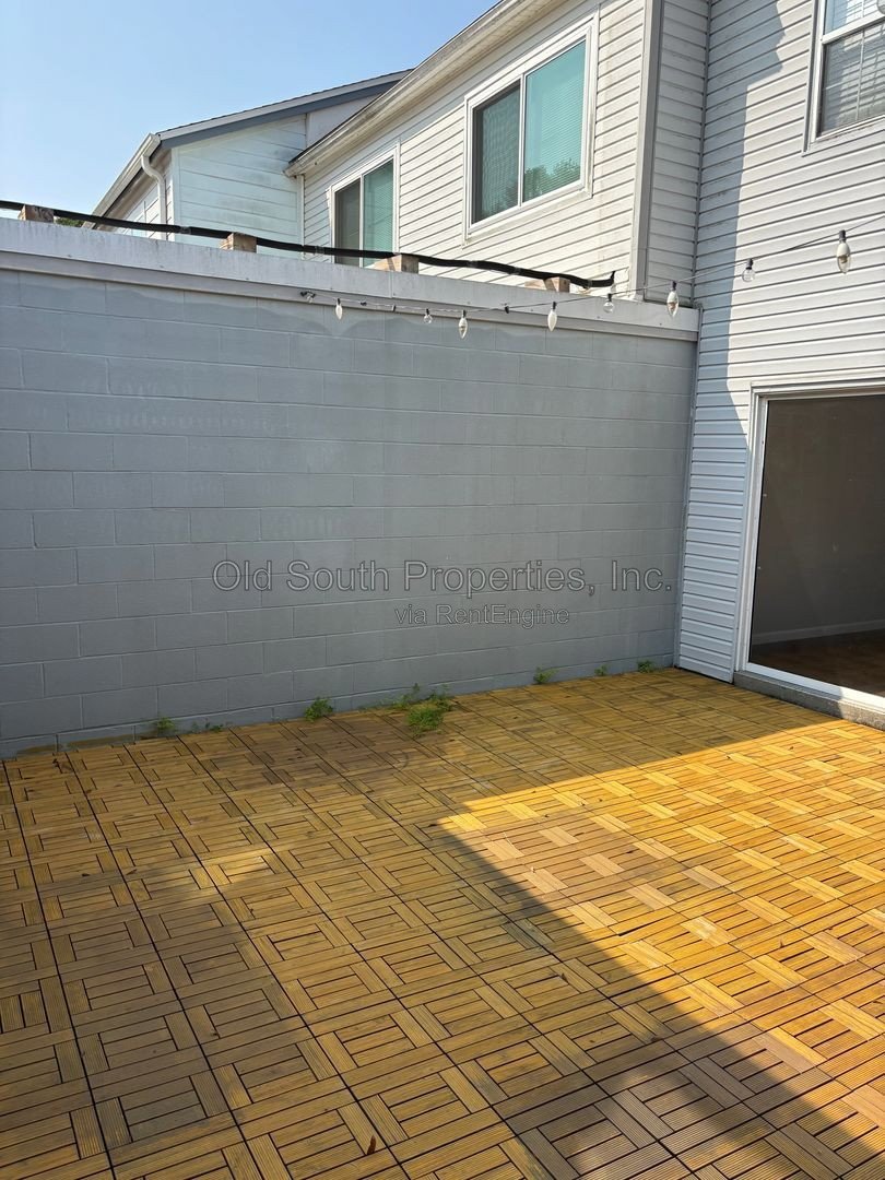 Northeast convenience! property image