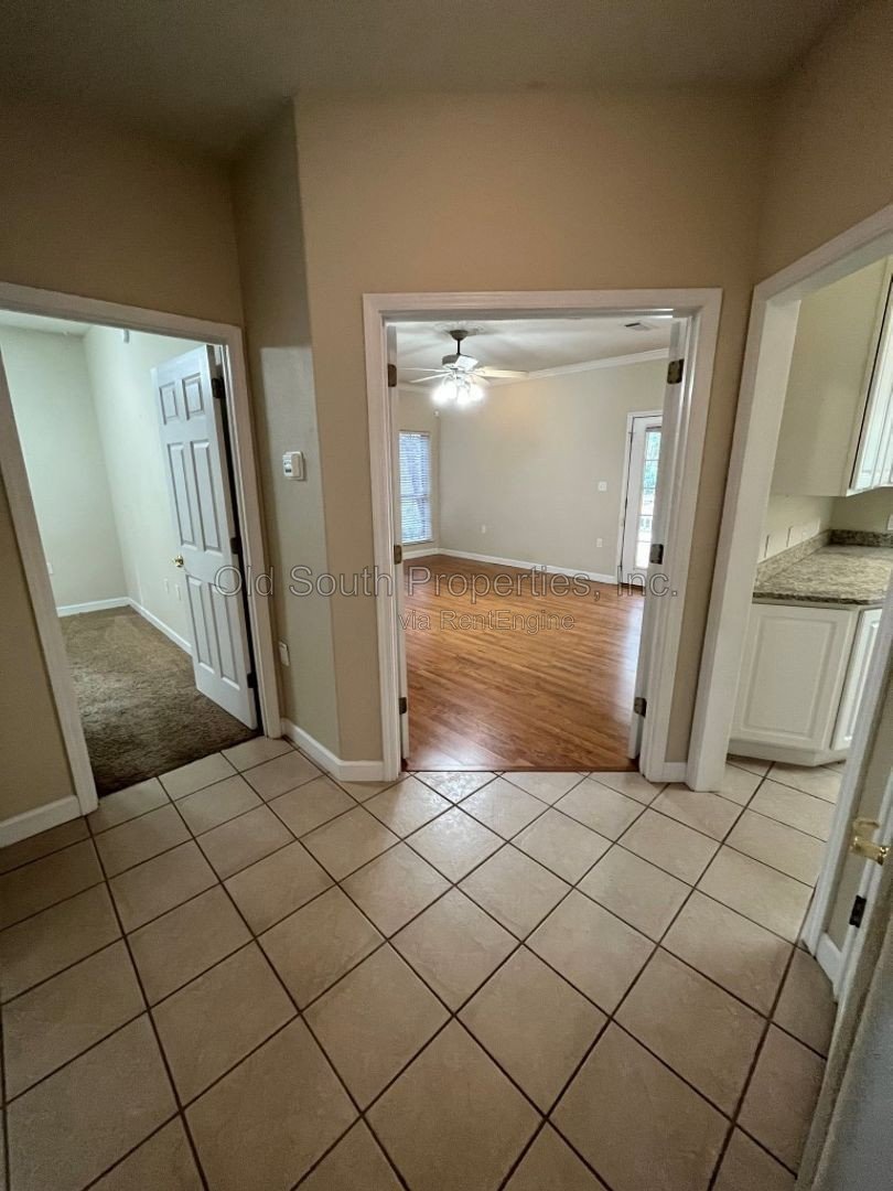 Beautiful Colonial in Boulder Creek subdivision! property image